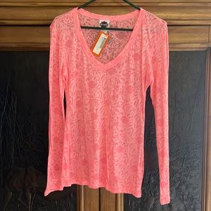 Ladies Harley-Davidson long sleeve shear pink v-neck shirt.